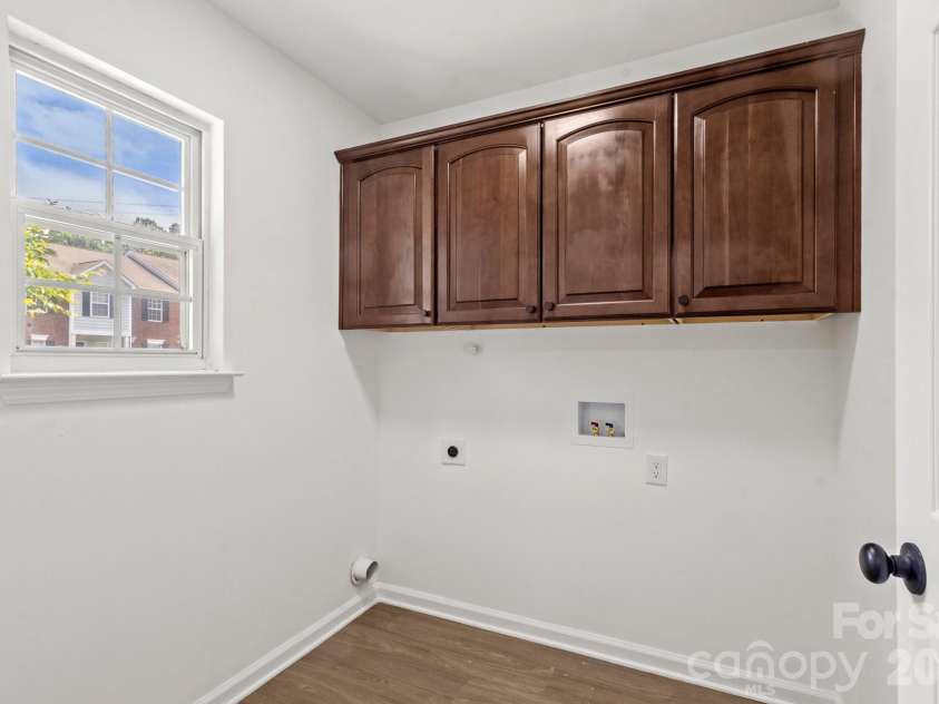 935 Heritage Parkway, Fort Mill, SC 29715.  MLS# CAR4374886, YatesRealty ID 27636. 