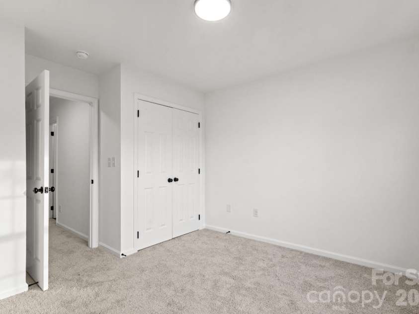 935 Heritage Parkway, Fort Mill, SC 29715.  MLS# CAR4374886, YatesRealty ID 27636. 