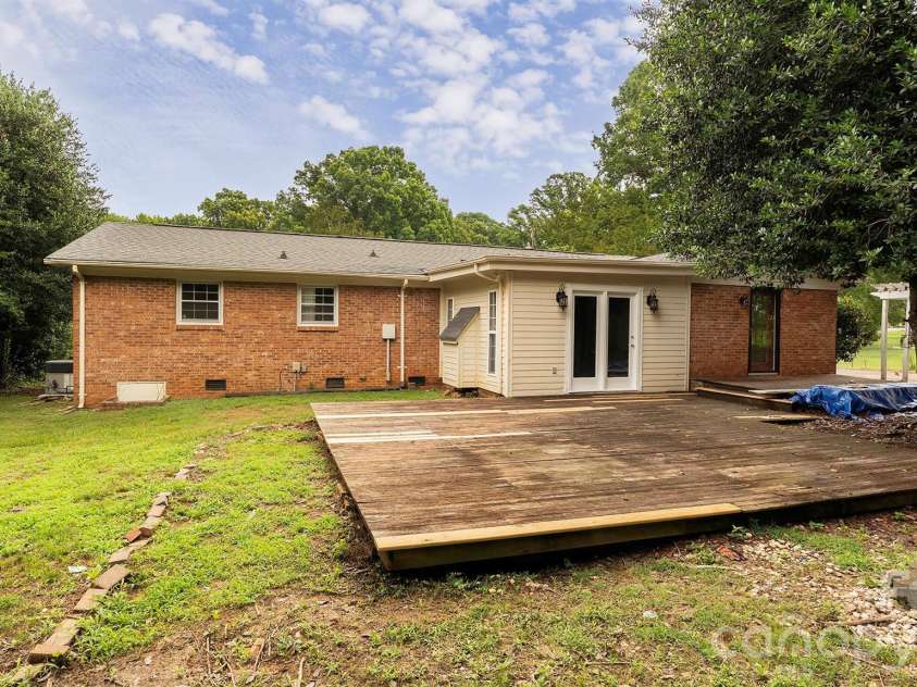 4325 Shea Lane, Mint Hill, NC 28227.  MLS# CAR4386456, YatesRealty ID 27637. 