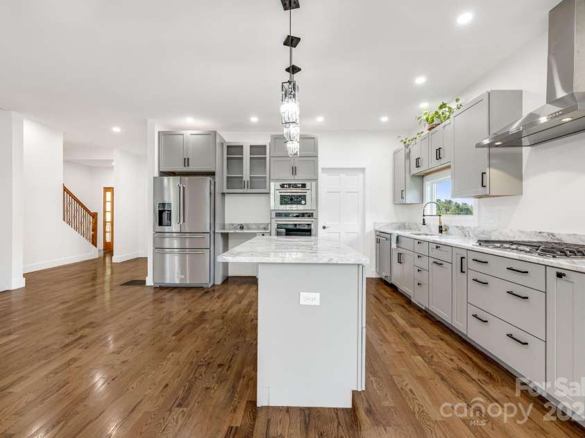 115 Nader Avenue, Weaverville, NC 28787.  MLS# CAR4282051, YatesRealty ID 27638. 