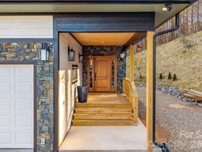 115 Nader Avenue, Weaverville, NC 28787.  MLS# CAR4336654, YatesRealty ID 27638. 