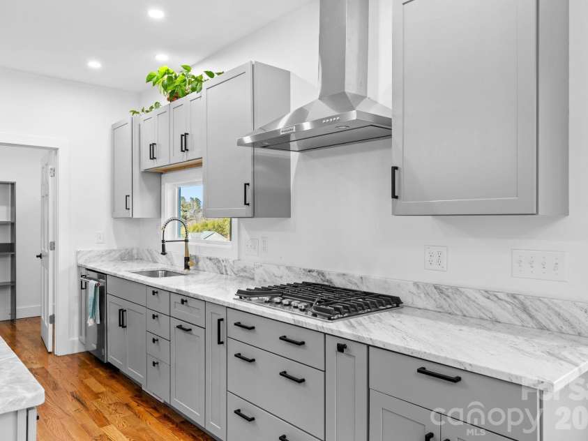 115 Nader Avenue, Weaverville, NC 28787.  MLS# CAR4336654, YatesRealty ID 27638. 