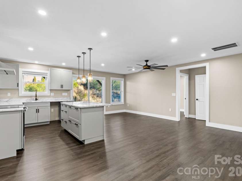 115 Nader Avenue, Weaverville, NC 28787.  MLS# CAR4336654, YatesRealty ID 27638. 