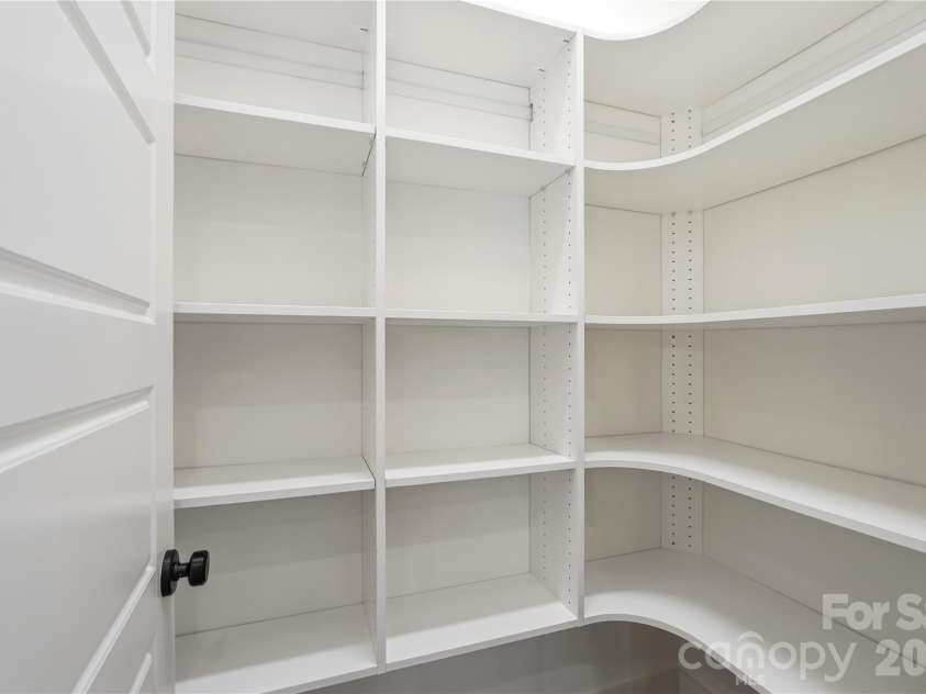 17732 Jetton Green Loop, Cornelius, NC 28031.  MLS# CAR4386342, YatesRealty ID 27638. 