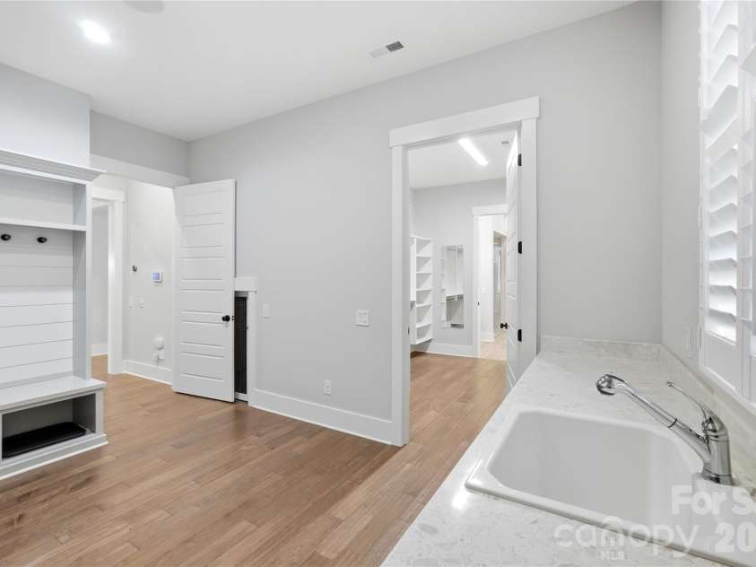 17732 Jetton Green Loop, Cornelius, NC 28031.  MLS# CAR4386342, YatesRealty ID 27638. 