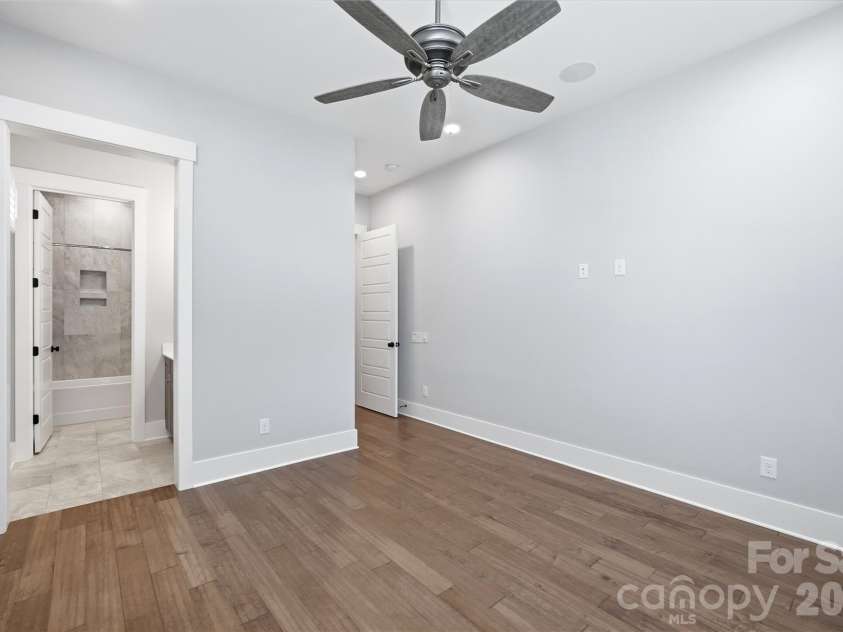 17732 Jetton Green Loop, Cornelius, NC 28031.  MLS# CAR4386342, YatesRealty ID 27638. 