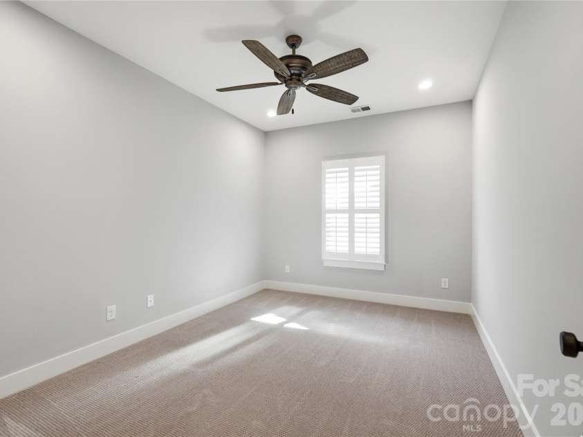 17732 Jetton Green Loop, Cornelius, NC 28031.  MLS# CAR4386342, YatesRealty ID 27638. 
