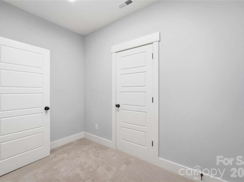 17732 Jetton Green Loop, Cornelius, NC 28031.  MLS# CAR4386342, YatesRealty ID 27638. 