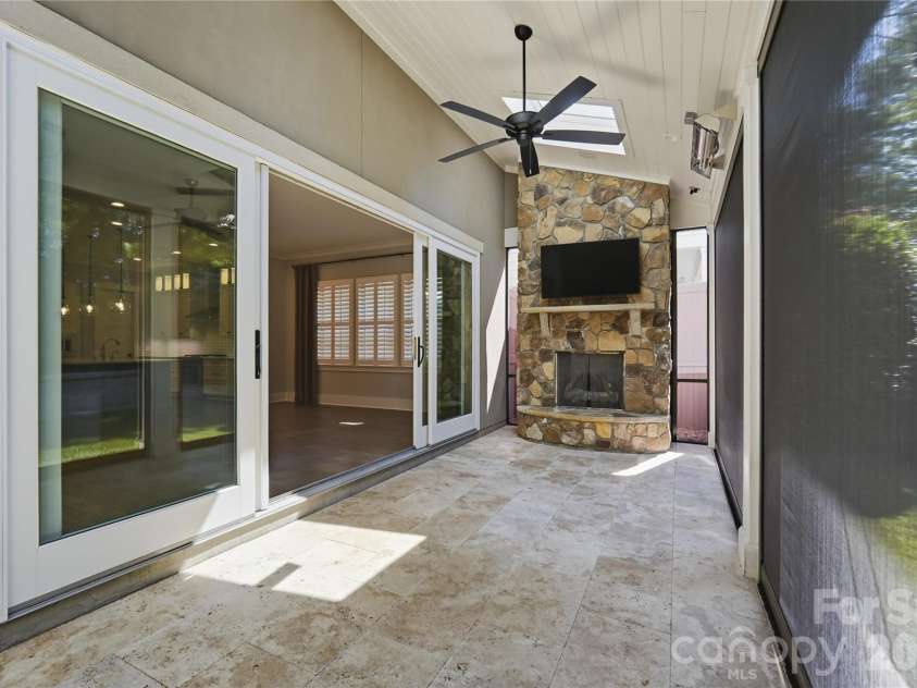 17732 Jetton Green Loop, Cornelius, NC 28031.  MLS# CAR4386342, YatesRealty ID 27638. 