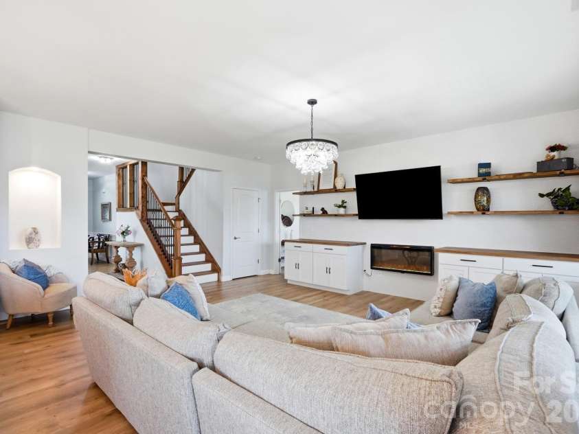 1205 Brooksland Place, Waxhaw, NC 28173.  MLS# CAR4399990, YatesRealty ID 27639. 