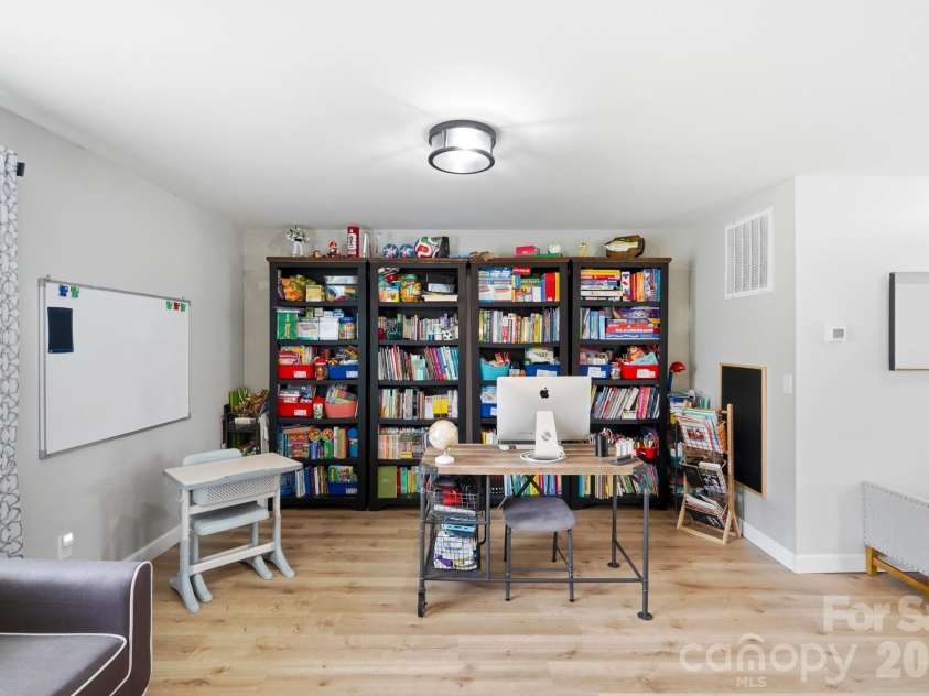1205 Brooksland Place, Waxhaw, NC 28173.  MLS# CAR4399990, YatesRealty ID 27639. 