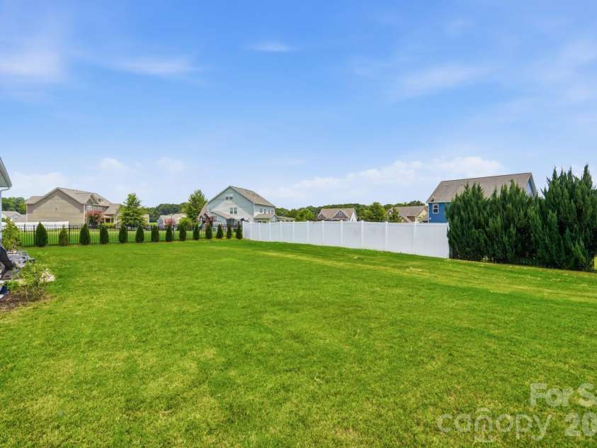 1205 Brooksland Place, Waxhaw, NC 28173.  MLS# CAR4399990, YatesRealty ID 27639. 