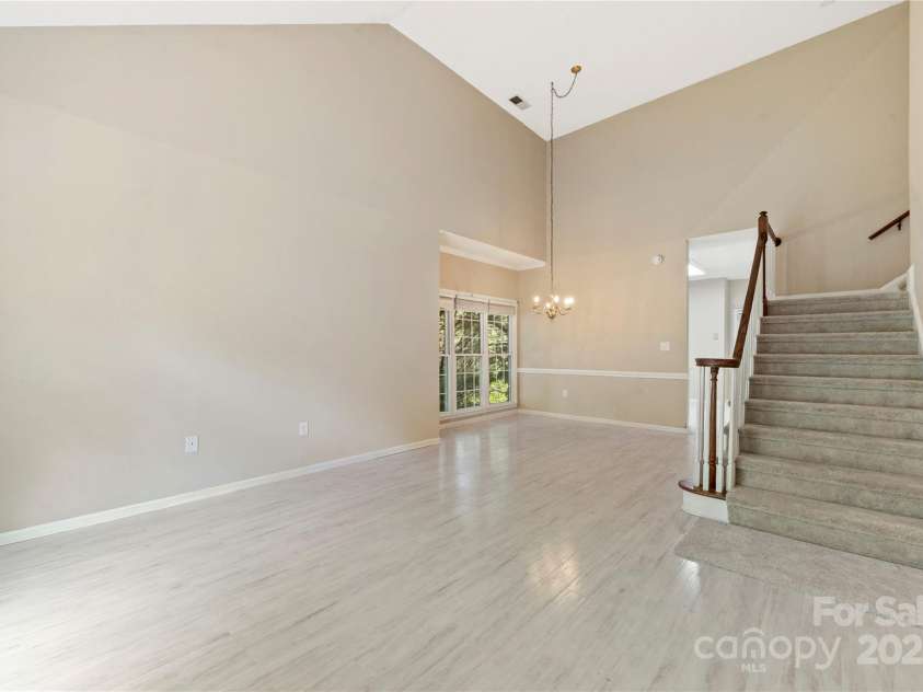 9423 Fairmead Drive, Charlotte, NC 28269.  MLS# CAR4302569, YatesRealty ID 2764. 