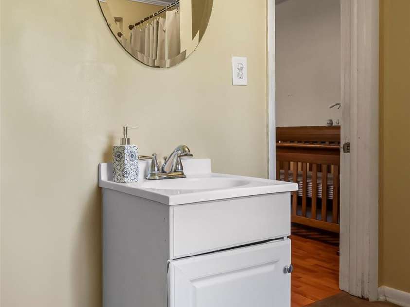 205 Abington Road, Lenoir, NC 28645.  MLS# CAR4283509, YatesRealty ID 27640. 