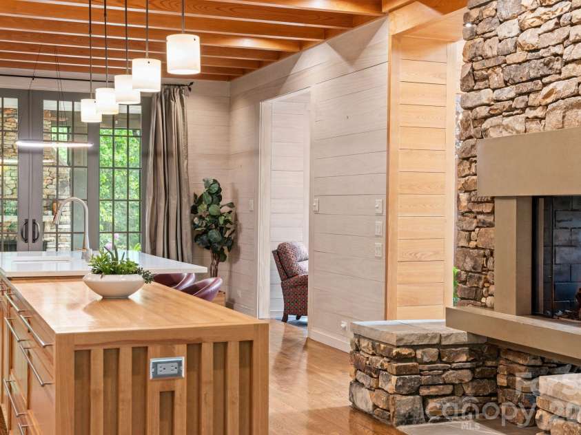 85 Chauncey Circle, Asheville, NC 28803.  MLS# CAR4378416, YatesRealty ID 27640. 