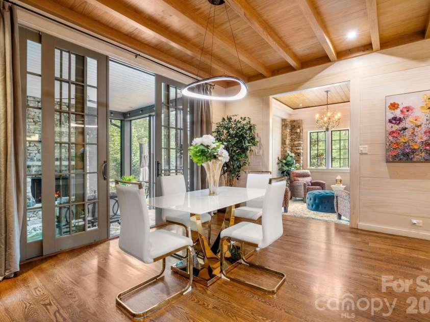 85 Chauncey Circle, Asheville, NC 28803.  MLS# CAR4378416, YatesRealty ID 27640. 