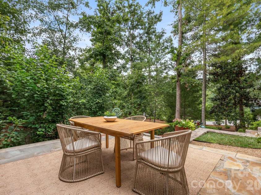 85 Chauncey Circle, Asheville, NC 28803.  MLS# CAR4378416, YatesRealty ID 27640. 