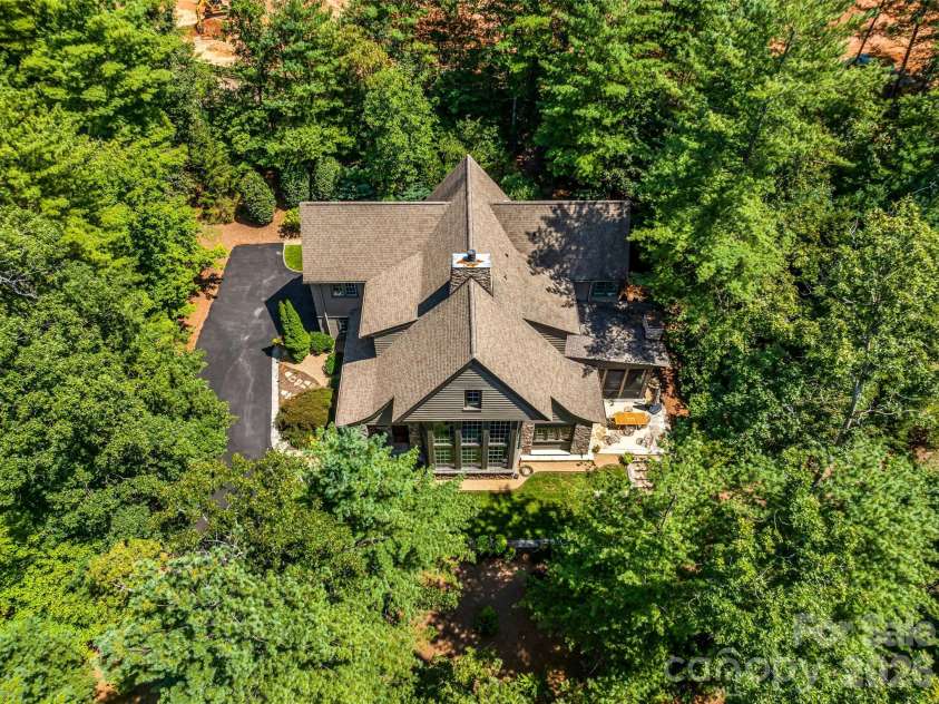 85 Chauncey Circle, Asheville, NC 28803.  MLS# CAR4420374, YatesRealty ID 27640. 
