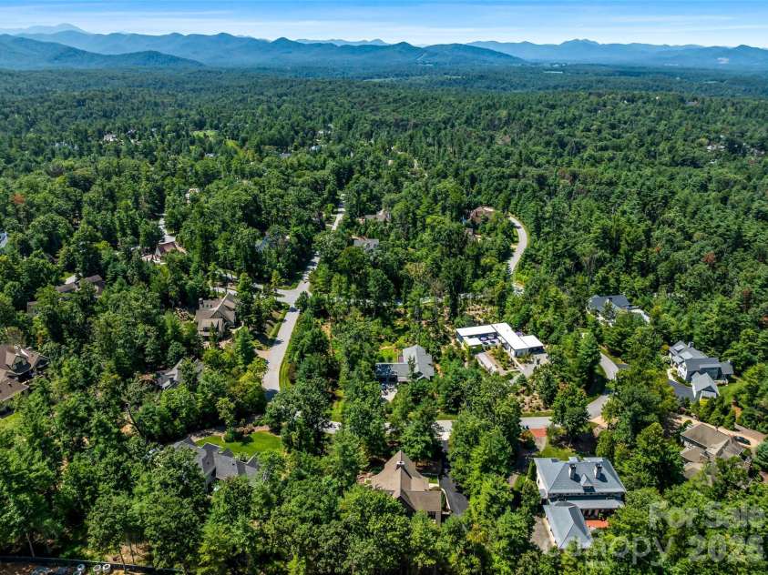 85 Chauncey Circle, Asheville, NC 28803.  MLS# CAR4420374, YatesRealty ID 27640. 