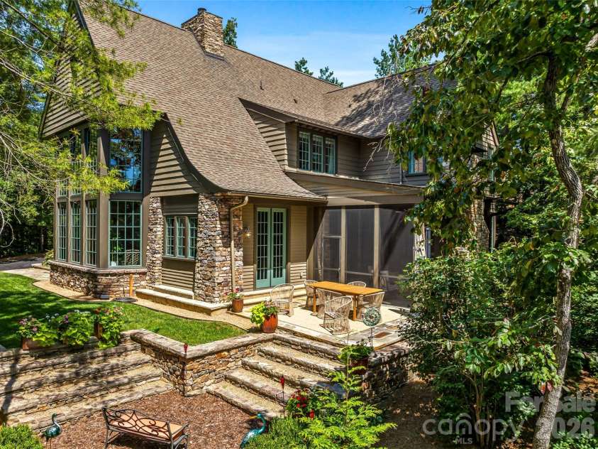 85 Chauncey Circle, Asheville, NC 28803.  MLS# CAR4420374, YatesRealty ID 27640. 