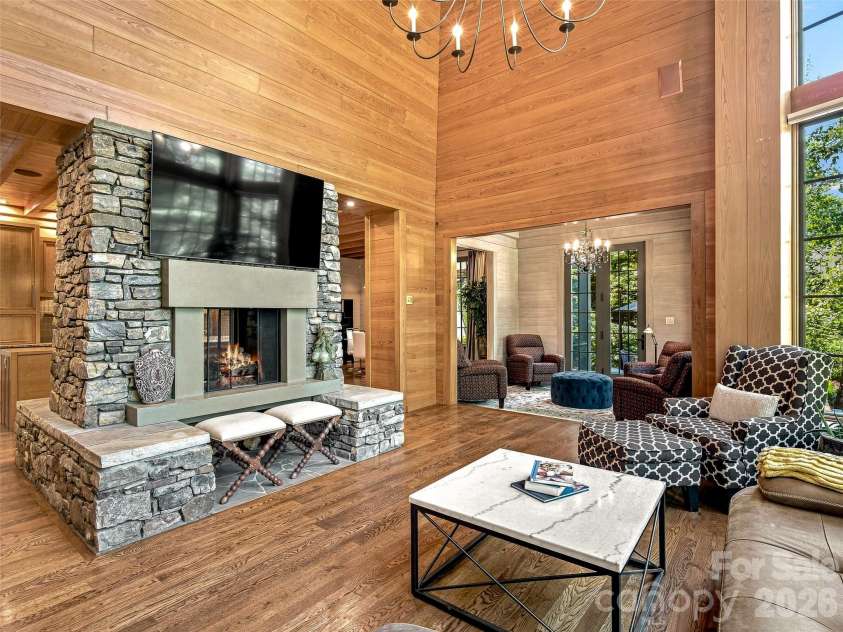85 Chauncey Circle, Asheville, NC 28803.  MLS# CAR4420374, YatesRealty ID 27640. 