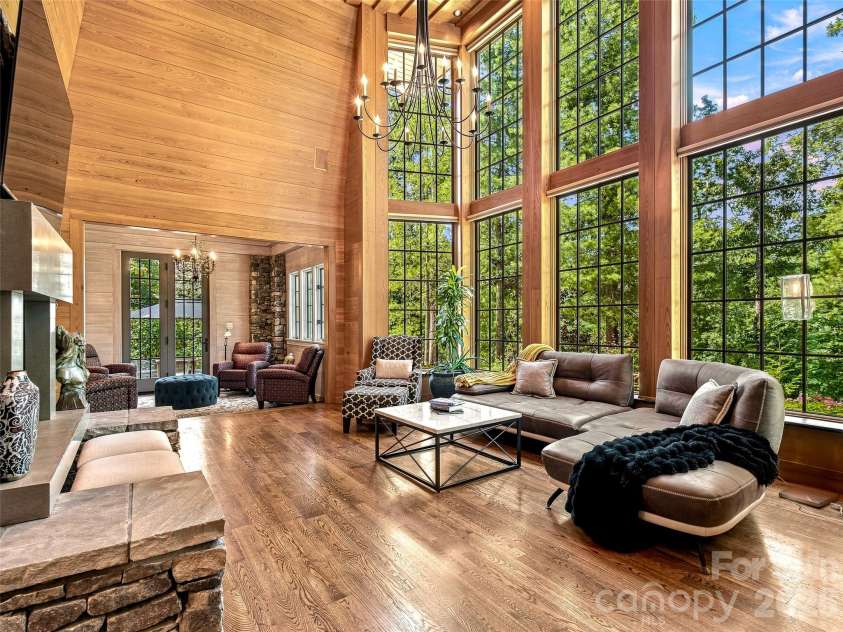 85 Chauncey Circle, Asheville, NC 28803.  MLS# CAR4420374, YatesRealty ID 27640. 
