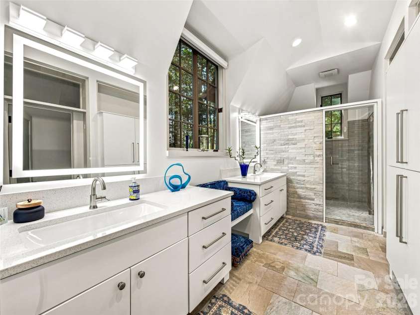 85 Chauncey Circle, Asheville, NC 28803.  MLS# CAR4420374, YatesRealty ID 27640. 