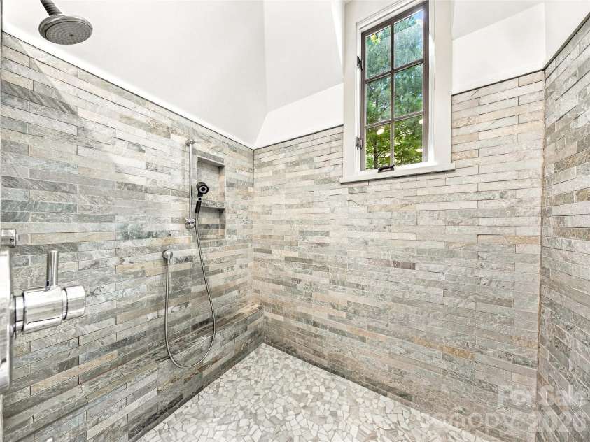 85 Chauncey Circle, Asheville, NC 28803.  MLS# CAR4420374, YatesRealty ID 27640. 