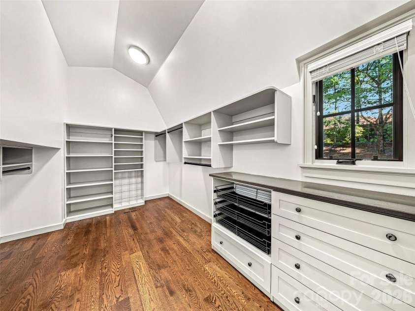 85 Chauncey Circle, Asheville, NC 28803.  MLS# CAR4420374, YatesRealty ID 27640. 