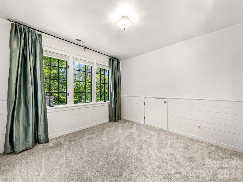 85 Chauncey Circle, Asheville, NC 28803.  MLS# CAR4420374, YatesRealty ID 27640. 