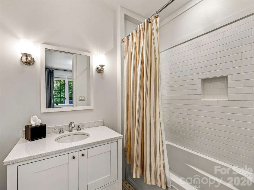 85 Chauncey Circle, Asheville, NC 28803.  MLS# CAR4420374, YatesRealty ID 27640. 