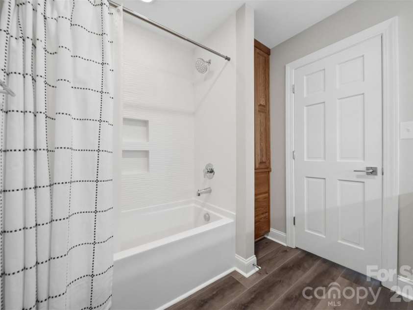 3677 Rock Bridge Drive, Conover, NC 28613.  MLS# CAR4384061, YatesRealty ID 27641. 