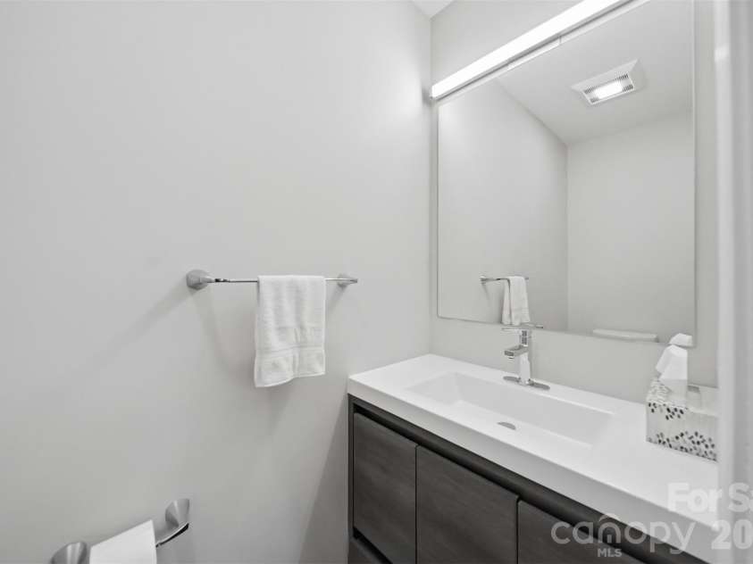 3677 Rock Bridge Drive, Conover, NC 28613.  MLS# CAR4384061, YatesRealty ID 27641. 