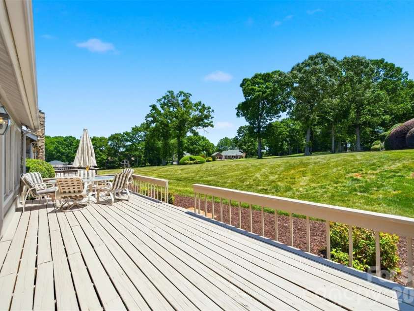 3677 Rock Bridge Drive, Conover, NC 28613.  MLS# CAR4384061, YatesRealty ID 27641. 