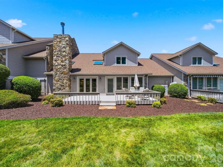 3677 Rock Bridge Drive, Conover, NC 28613.  MLS# CAR4384061, YatesRealty ID 27641. 