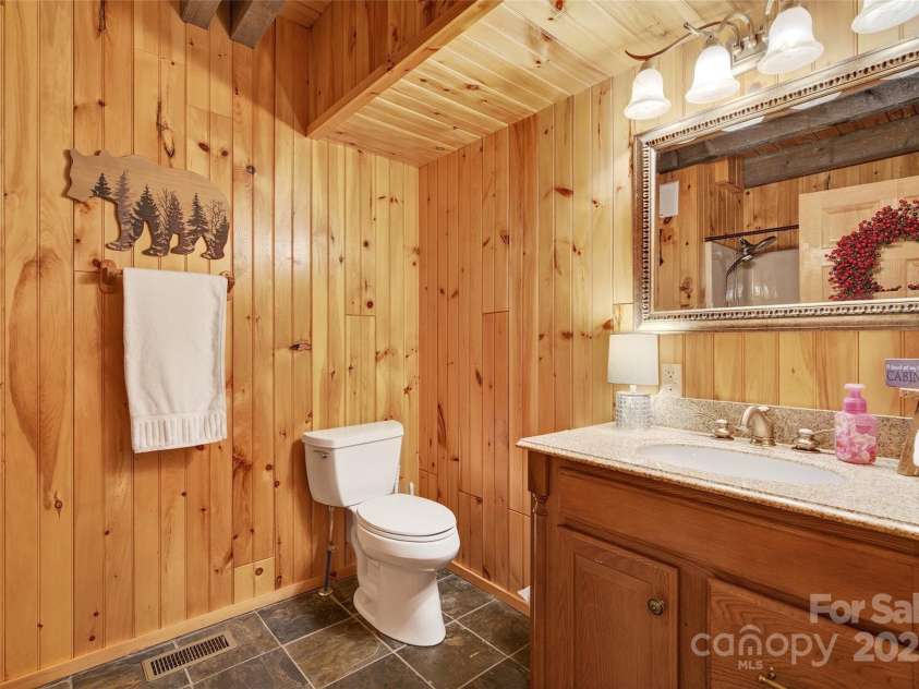 70 Rebel Run, Linville Falls, NC 28647.  MLS# CAR4283218, YatesRealty ID 27641. 