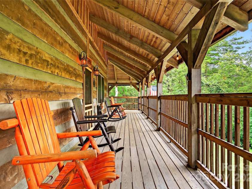 70 Rebel Run, Linville Falls, NC 28647.  MLS# CAR4283218, YatesRealty ID 27641. 