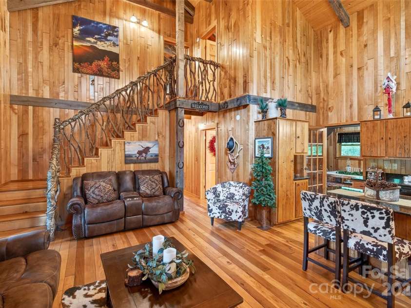 70 Rebel Run, Linville Falls, NC 28647.  MLS# CAR4283218, YatesRealty ID 27641. 