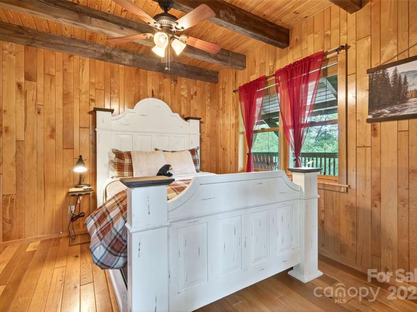 70 Rebel Run, Linville Falls, NC 28647.  MLS# CAR4283218, YatesRealty ID 27641. 