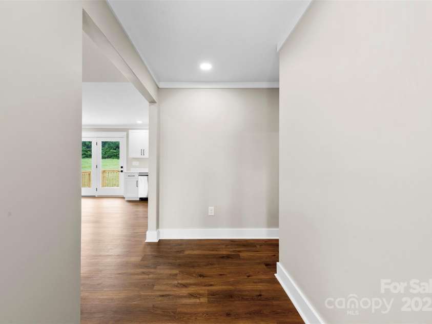 6788 Clyde Wehunt Road, Cherryville, NC 28021.  MLS# CAR4283627, YatesRealty ID 27642. Entry way
