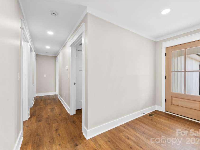 6788 Clyde Wehunt Road, Cherryville, NC 28021.  MLS# CAR4283627, YatesRealty ID 27642. Entry way