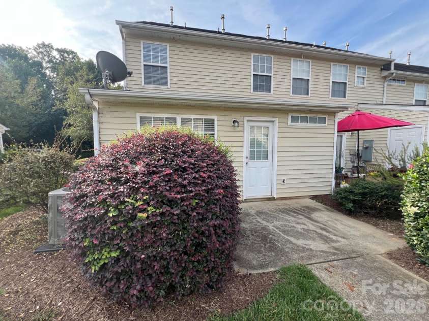 9834 Caldwell Depot Road, Cornelius, NC 28031.  MLS# CAR4384857, YatesRealty ID 27643. 