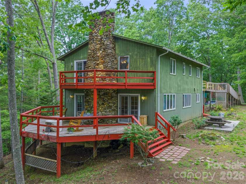 820 Wild Rose Lane, Burnsville, NC 28714.  MLS# CAR4386114, YatesRealty ID 27644. 