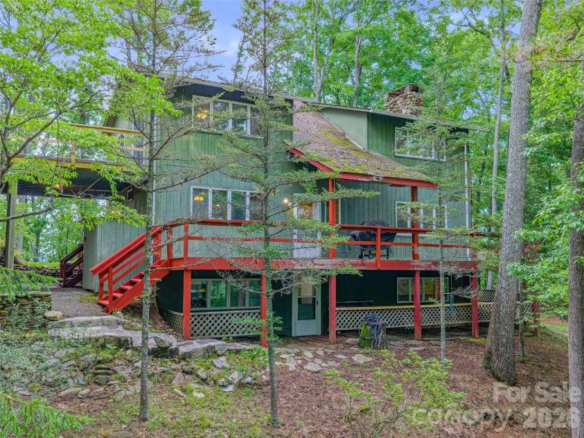 820 Wild Rose Lane, Burnsville, NC 28714.  MLS# CAR4386114, YatesRealty ID 27644. 
