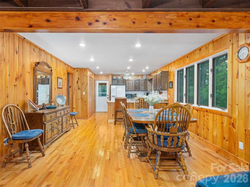 820 Wild Rose Lane, Burnsville, NC 28714.  MLS# CAR4386114, YatesRealty ID 27644. 