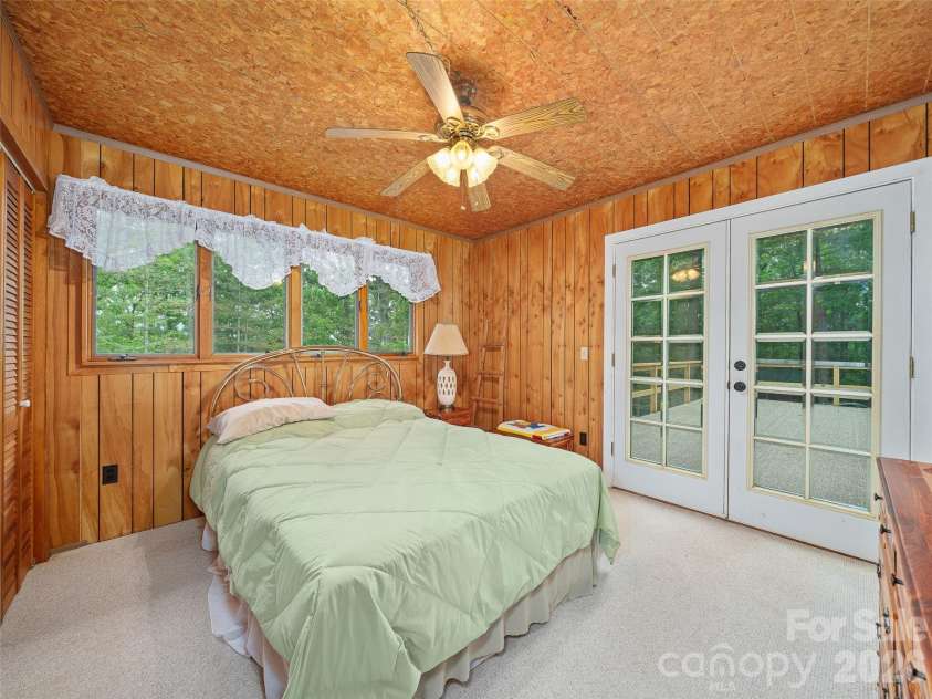 820 Wild Rose Lane, Burnsville, NC 28714.  MLS# CAR4386114, YatesRealty ID 27644. 