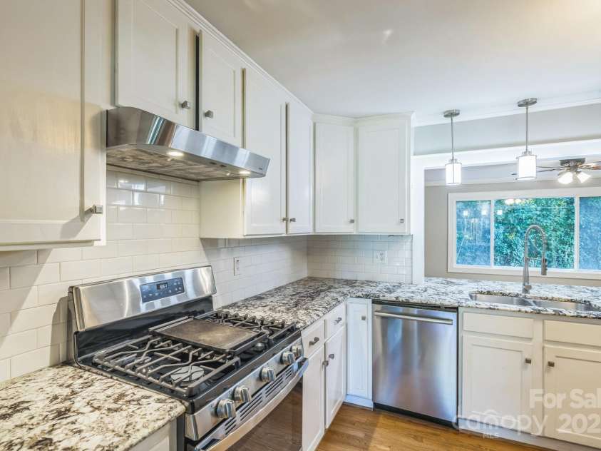 878 Henkel Road, Statesville, NC 28677.  MLS# CAR4284299, YatesRealty ID 27644. 