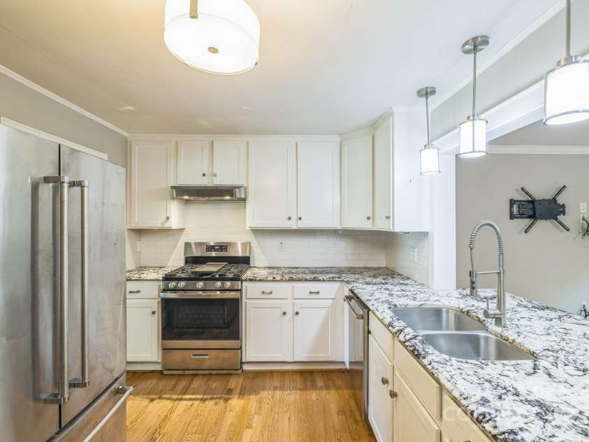 878 Henkel Road, Statesville, NC 28677.  MLS# CAR4284299, YatesRealty ID 27644. 