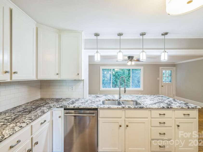 878 Henkel Road, Statesville, NC 28677.  MLS# CAR4284299, YatesRealty ID 27644. 