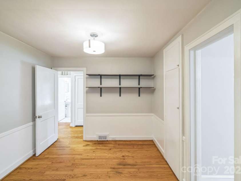 878 Henkel Road, Statesville, NC 28677.  MLS# CAR4284299, YatesRealty ID 27644. 